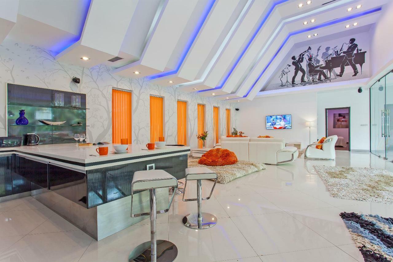 Royale Grand Villa Pattaja Kültér fotó
