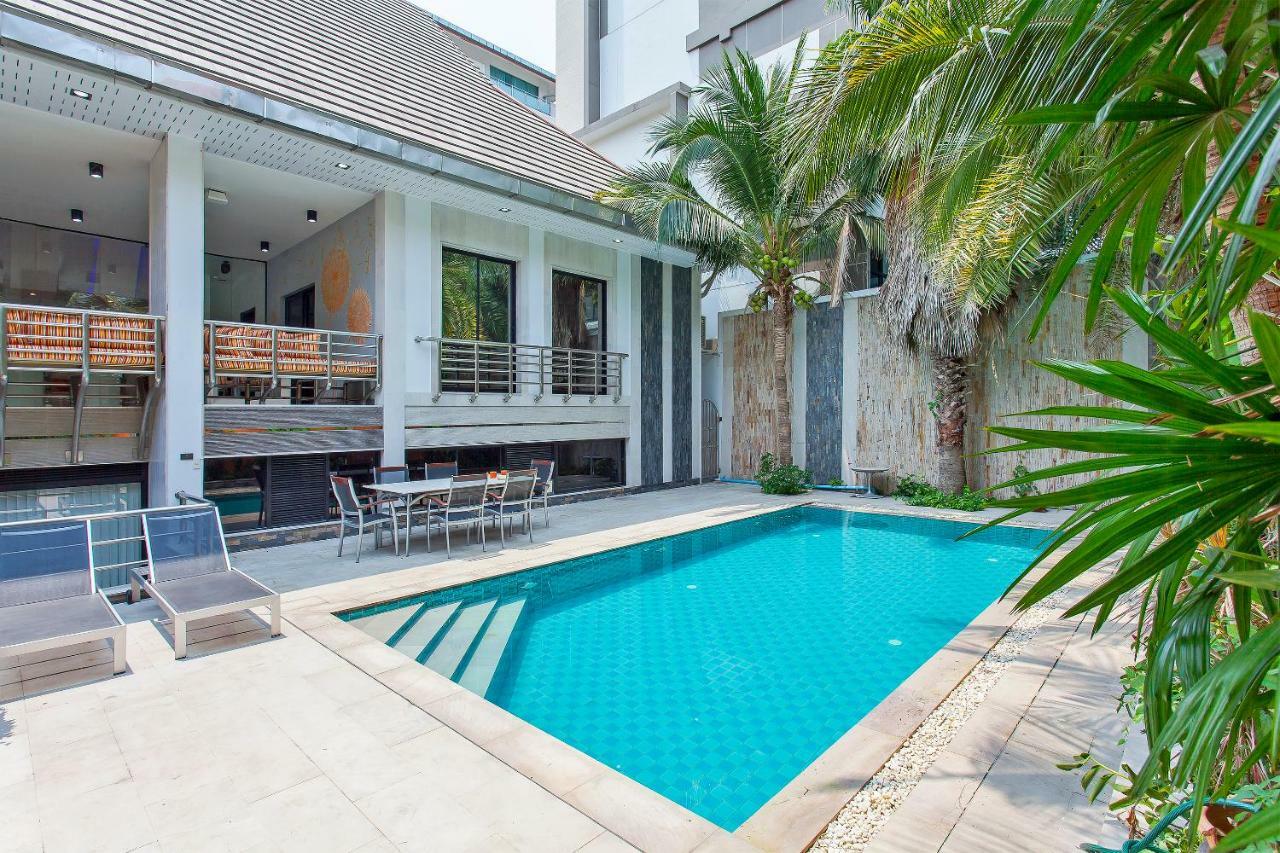 Royale Grand Villa Pattaja Kültér fotó